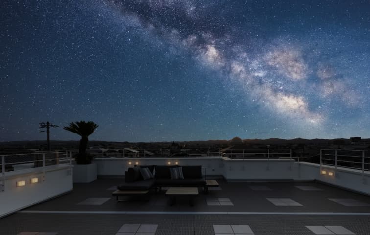 長岡市緑町モデルハウスの星を眺める、もうひとつのラグジュアリー